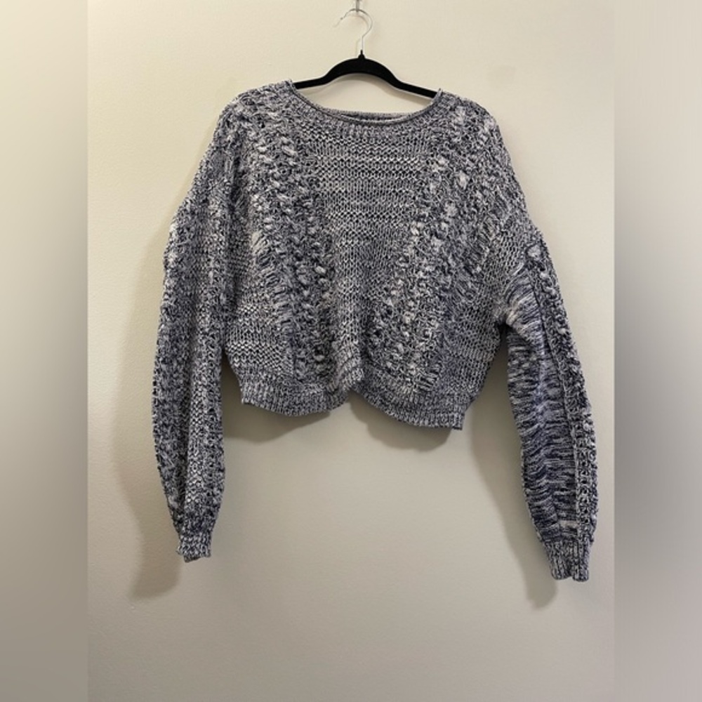 Forever 21 Open‎ Knit Semi-Cropped Sweater in Blue - L